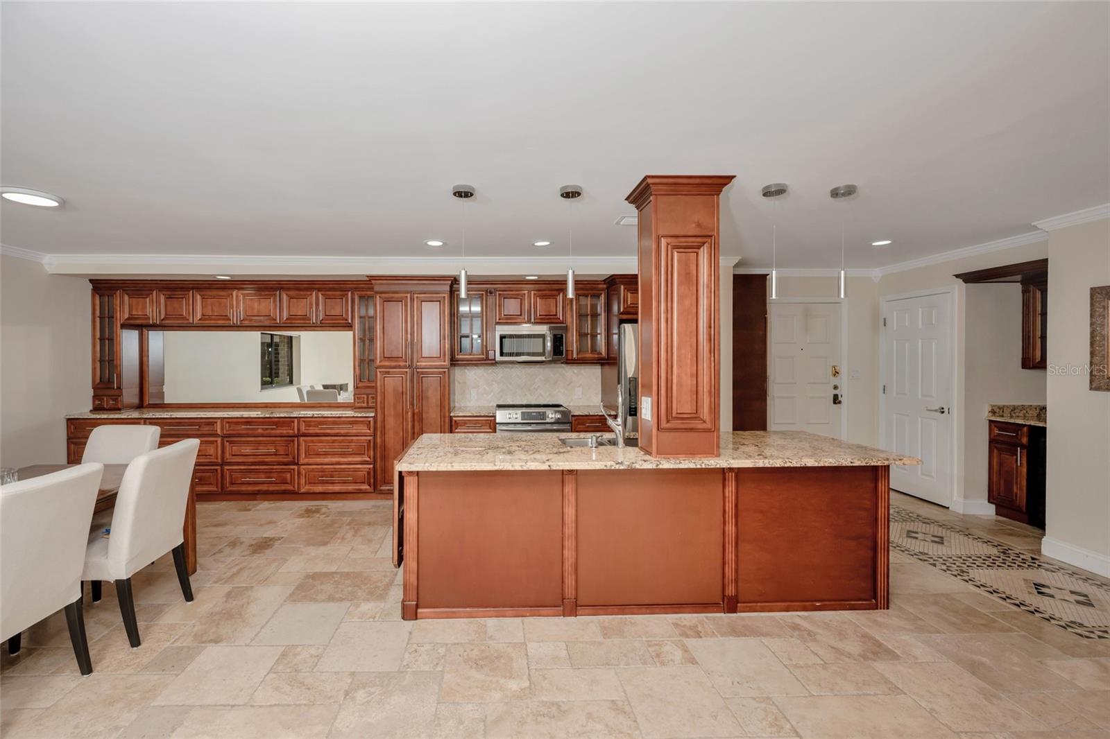 36750 US HIGHWAY 19 N #24-103