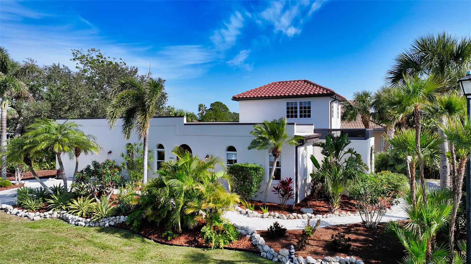 2402 PALMETTO ST