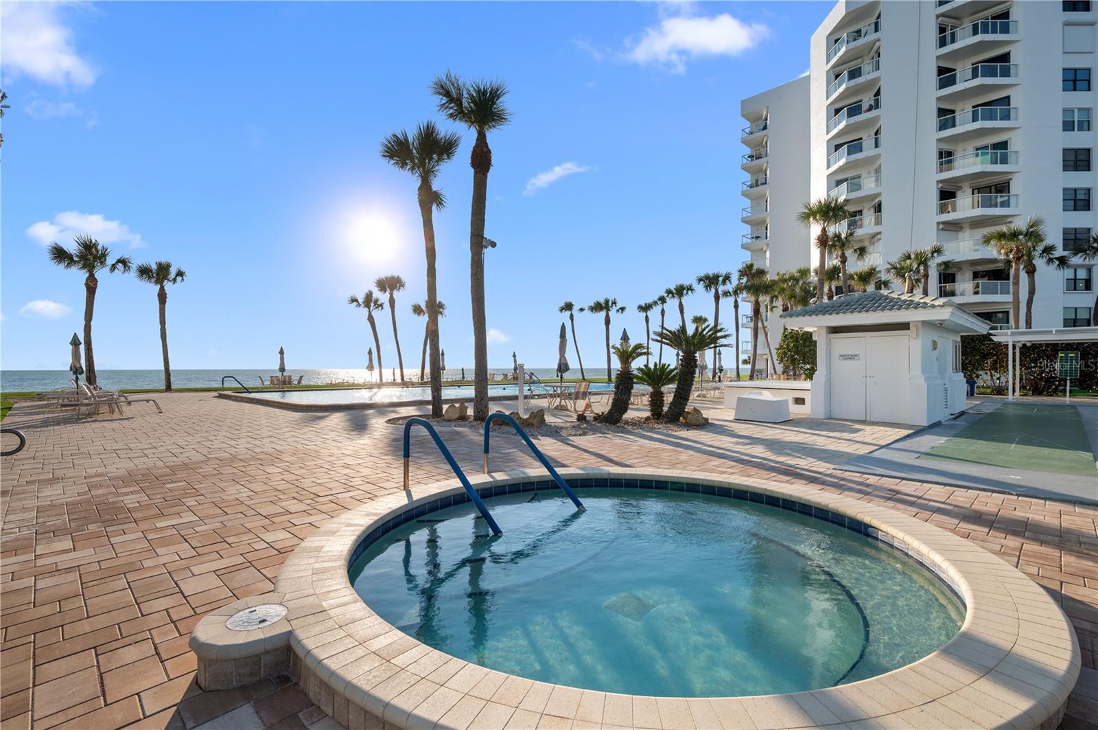 1050 LONGBOAT CLUB RD #704