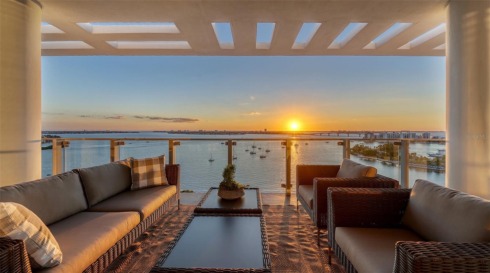 605 S GULFSTREAM AVE #12