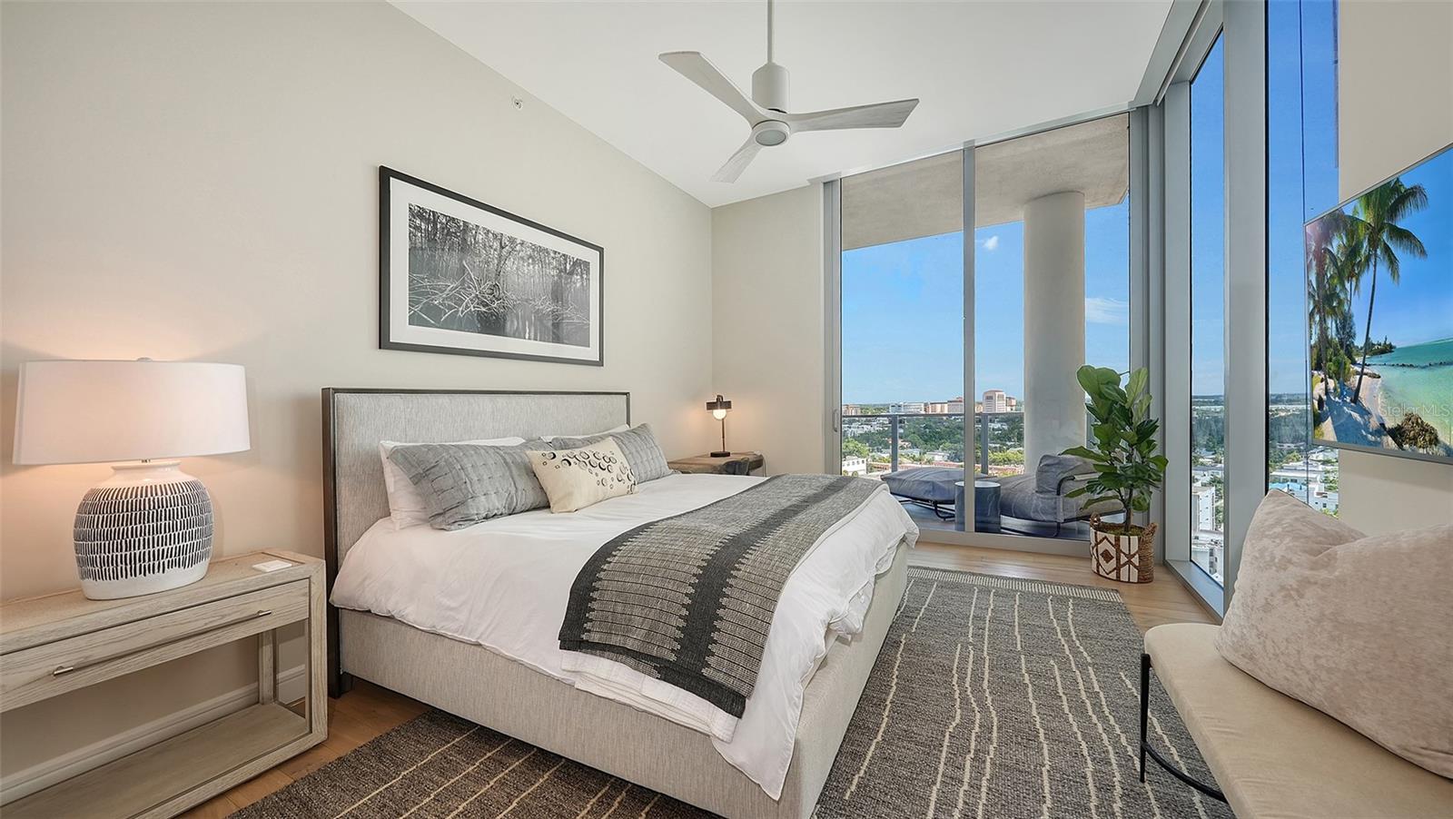 605 S GULFSTREAM AVE #12