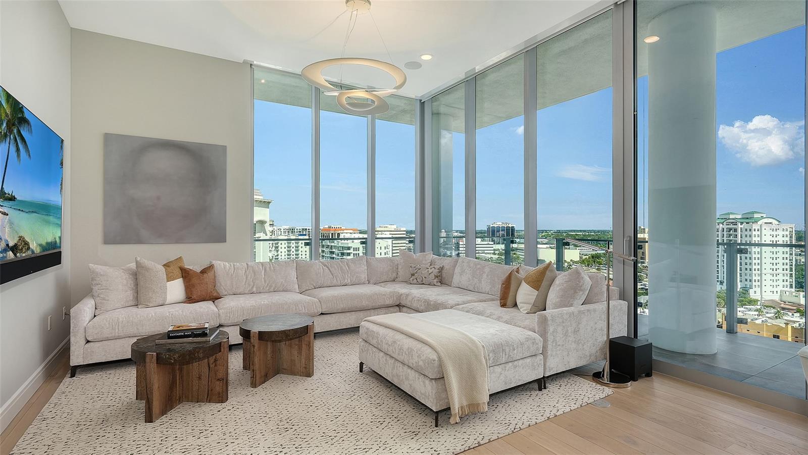 605 S GULFSTREAM AVE #12