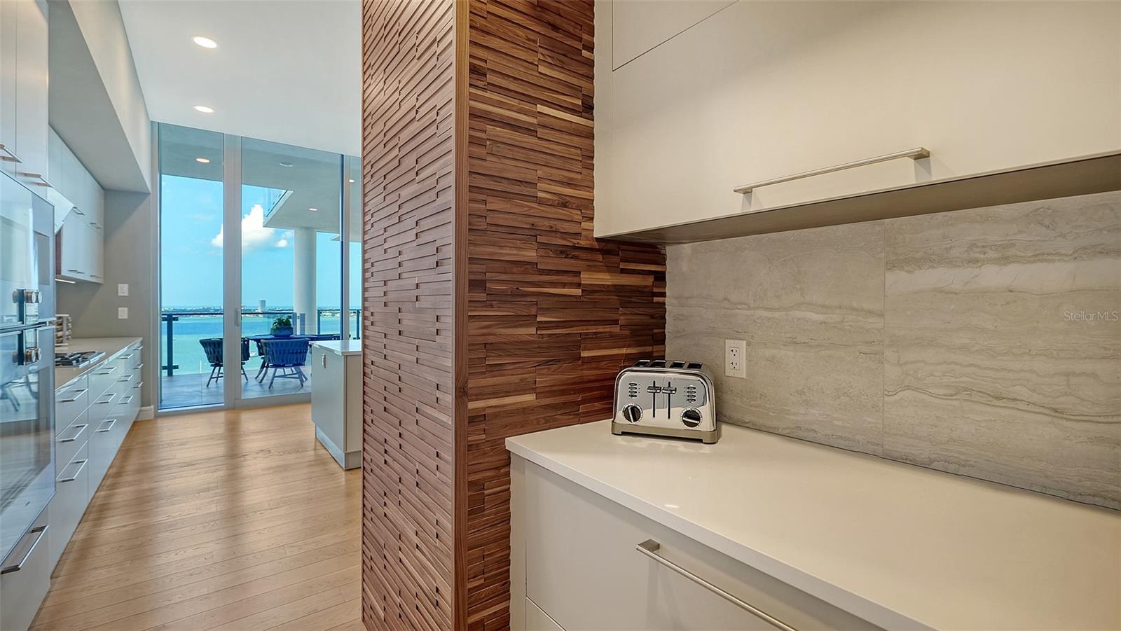 605 S GULFSTREAM AVE #12