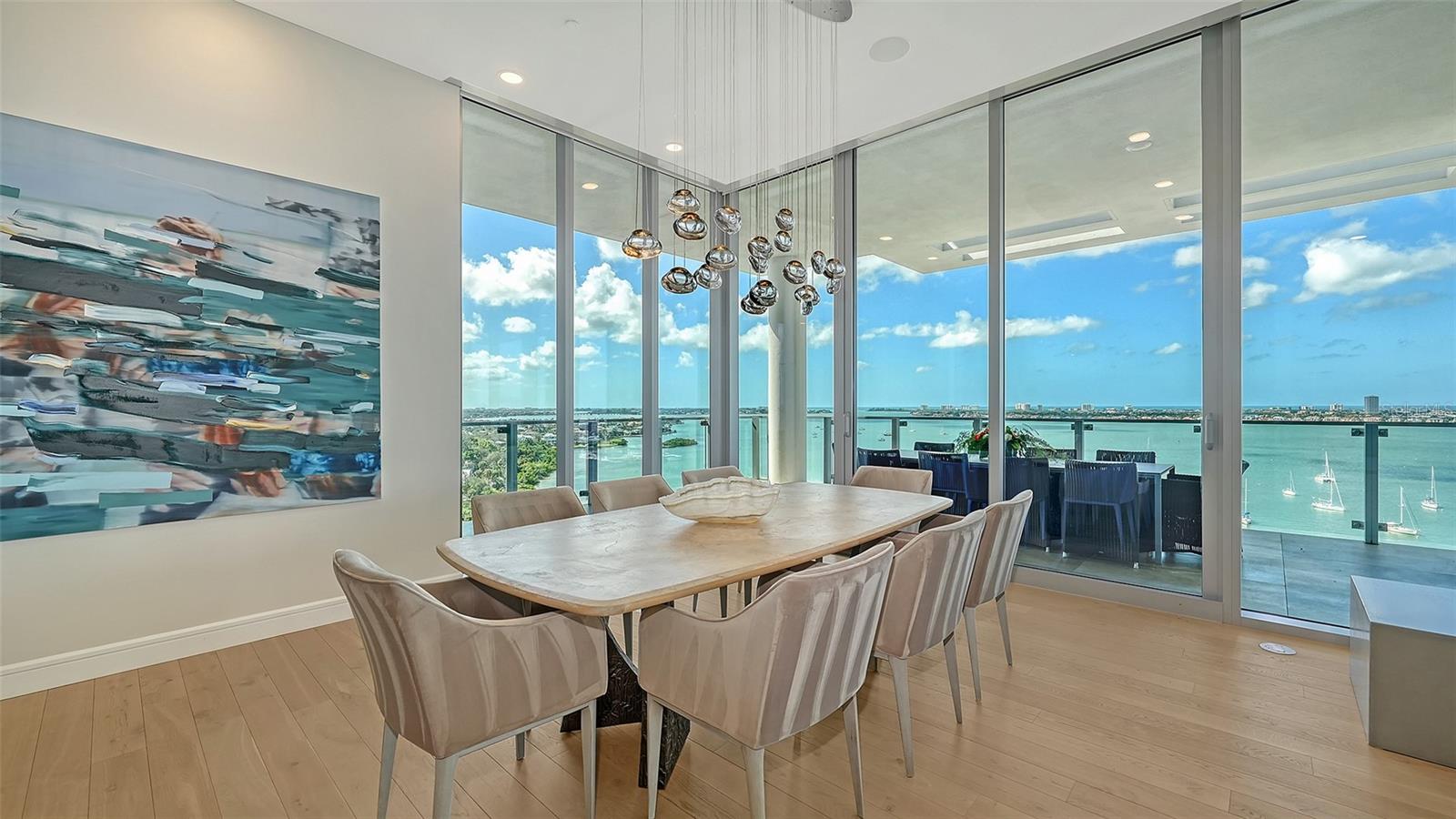 605 S GULFSTREAM AVE #12