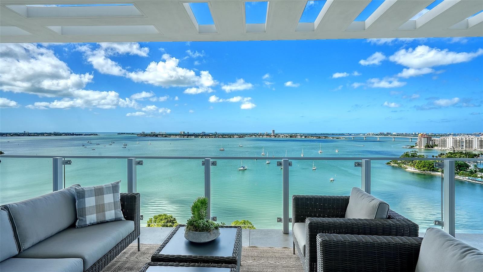 605 S GULFSTREAM AVE #12