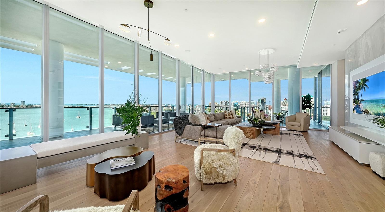 605 S GULFSTREAM AVE #12