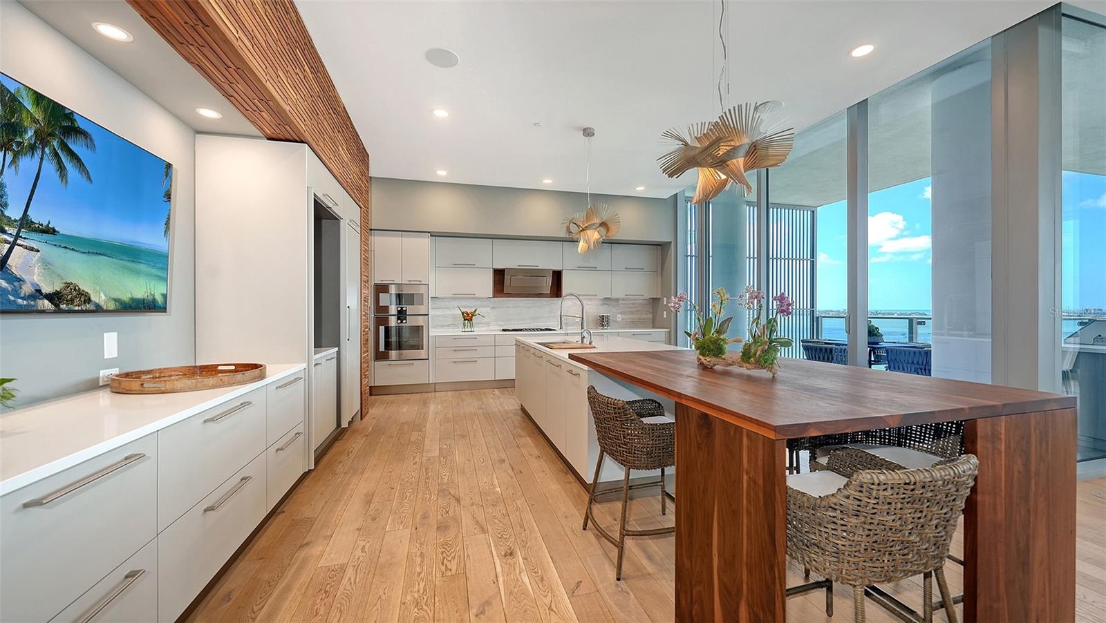 605 S GULFSTREAM AVE #12