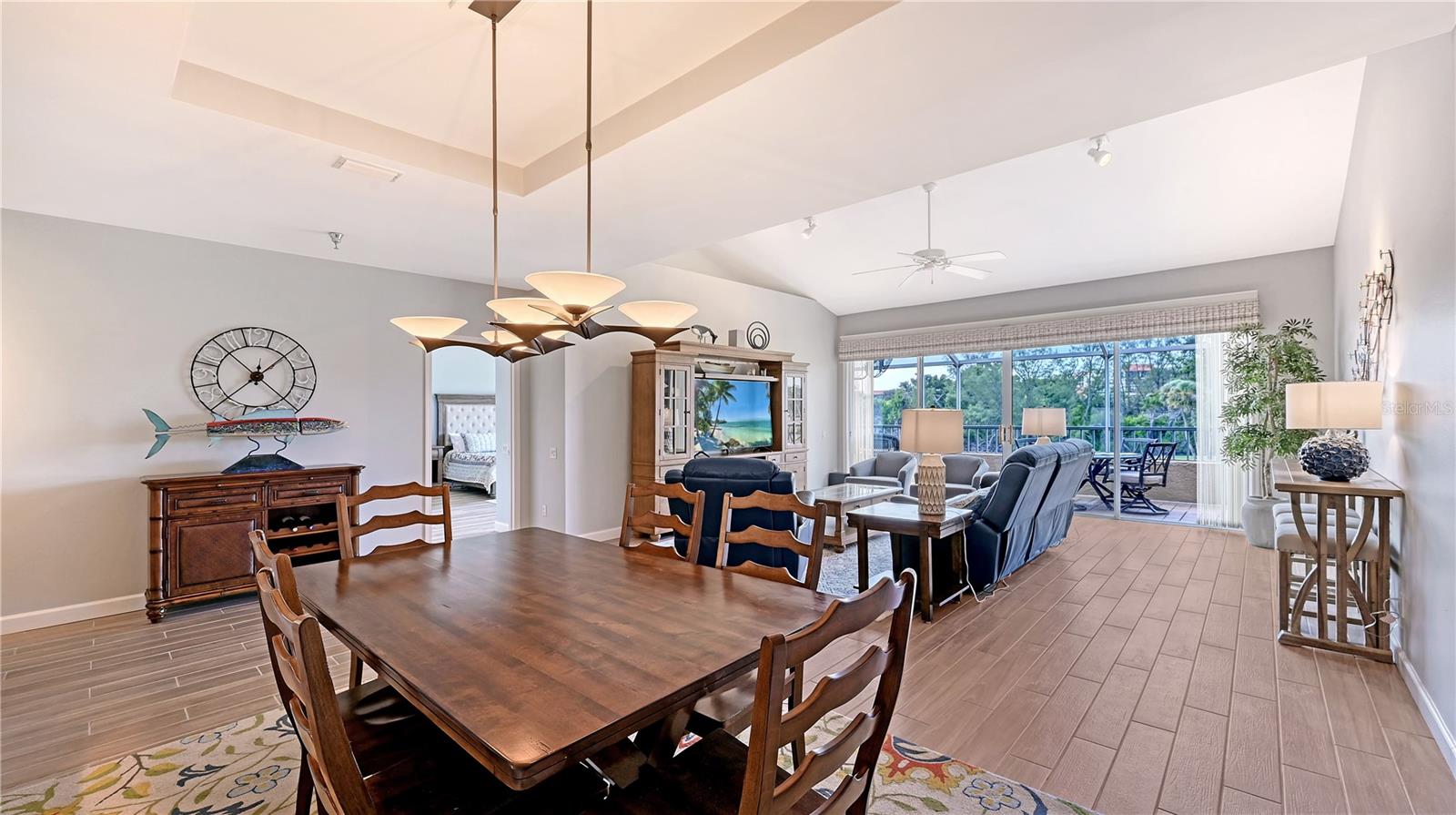 2013 HARBOUR LINKS DR #2013