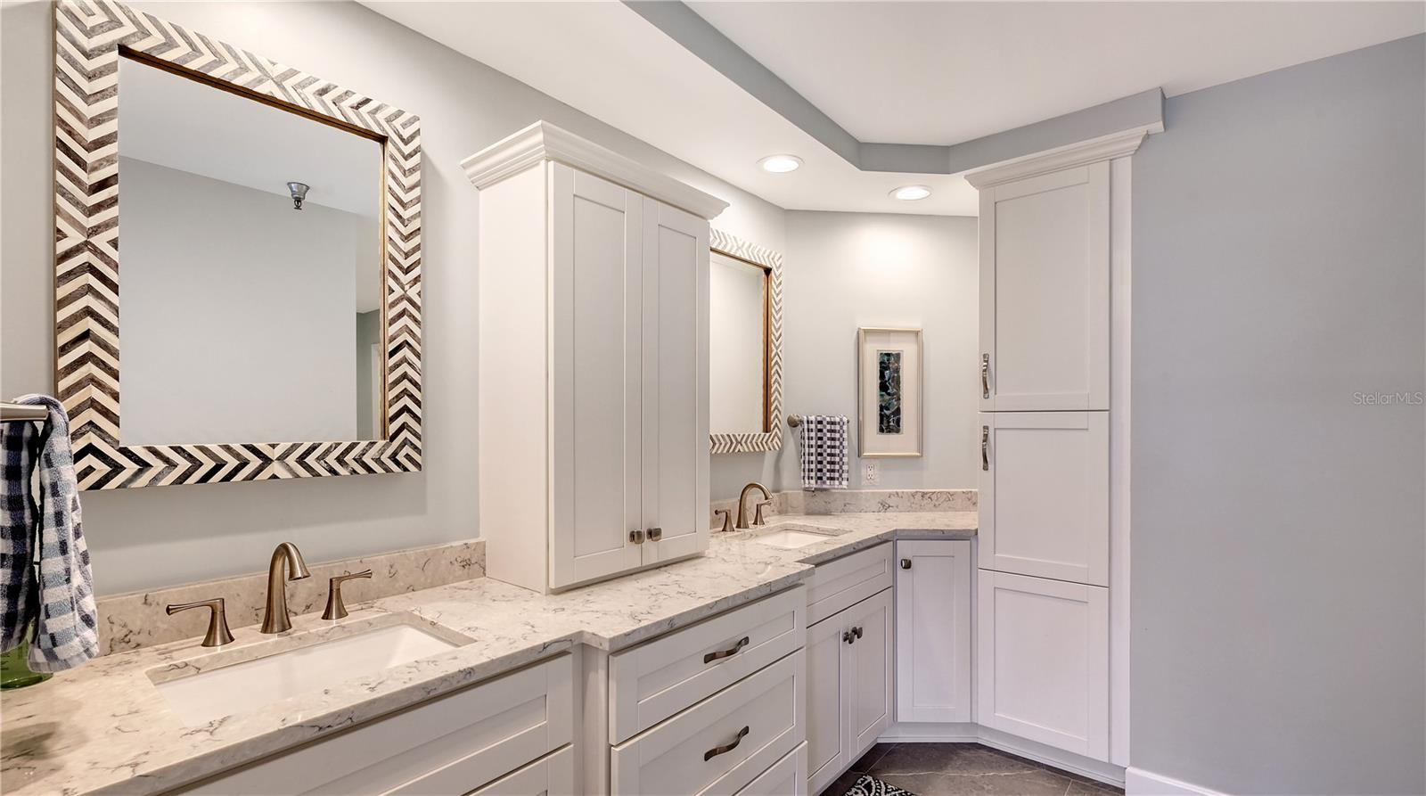 2013 HARBOUR LINKS DR #2013