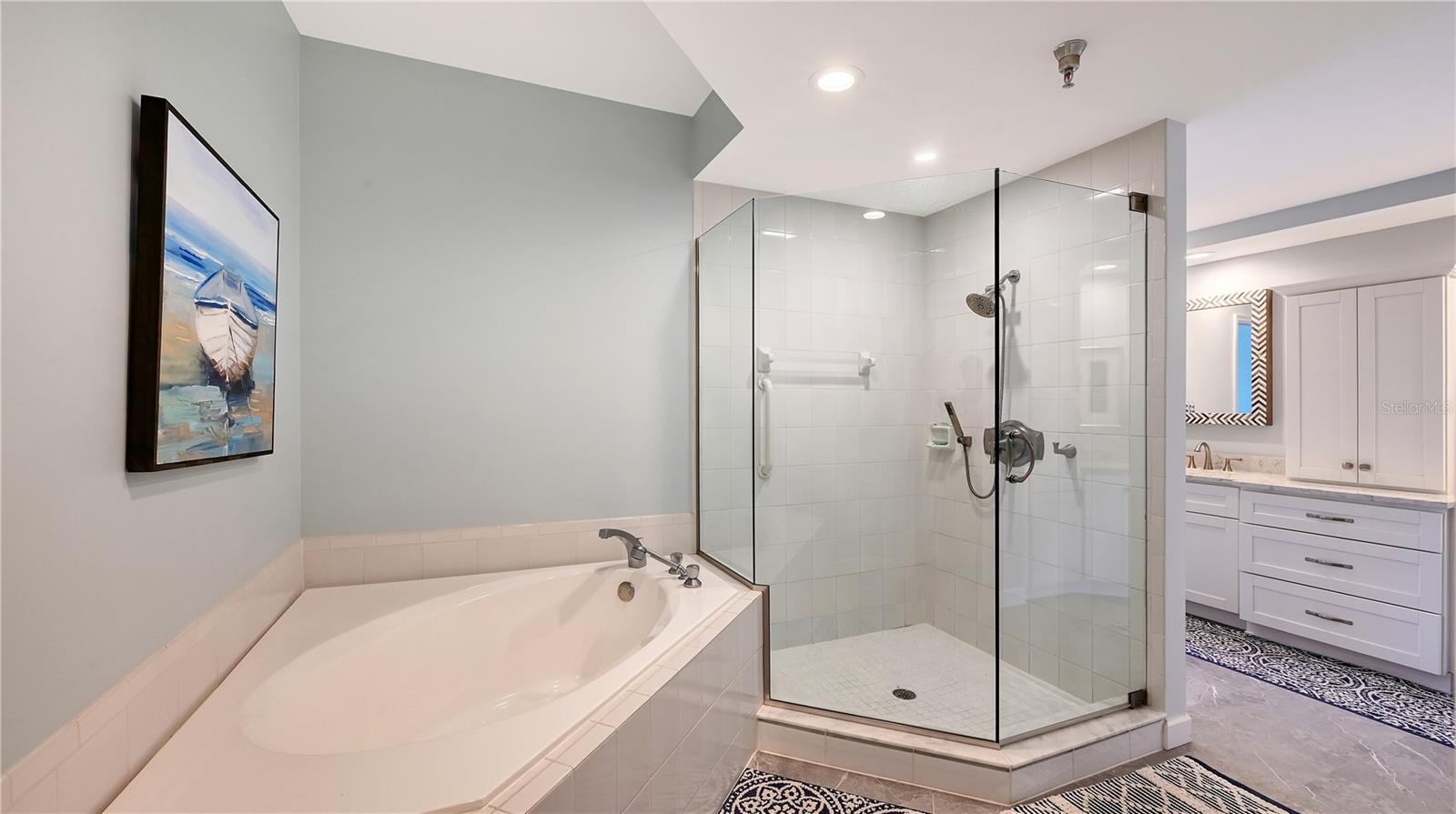 2013 HARBOUR LINKS DR #2013