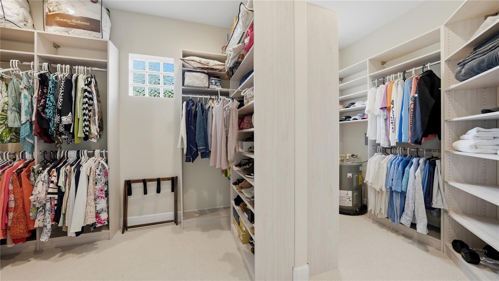 7637 COVE TER