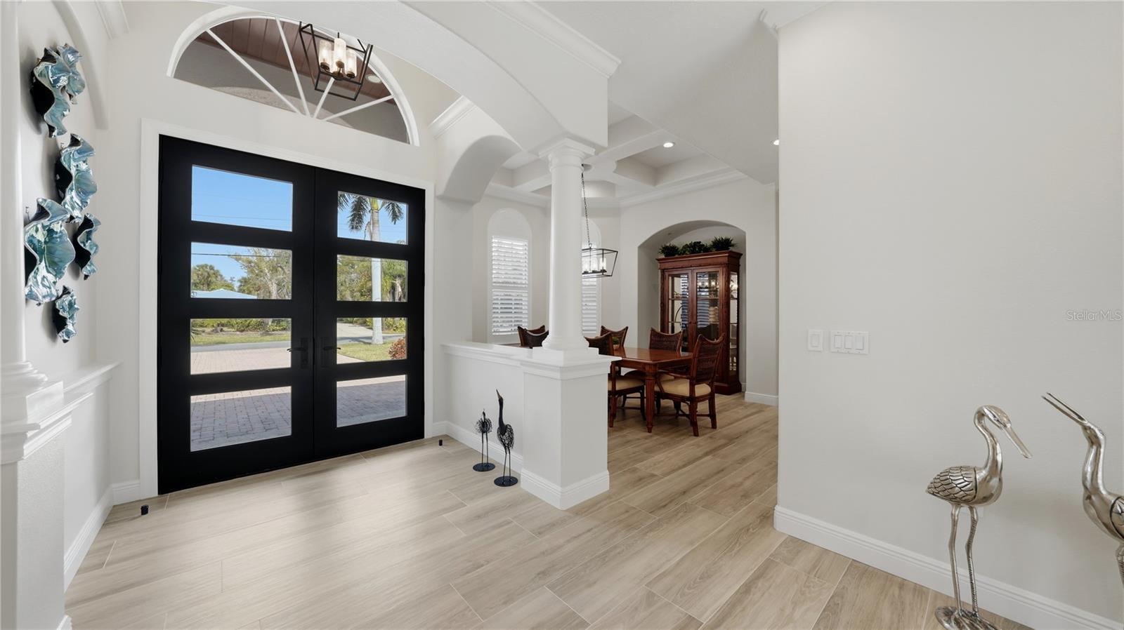 7637 COVE TER