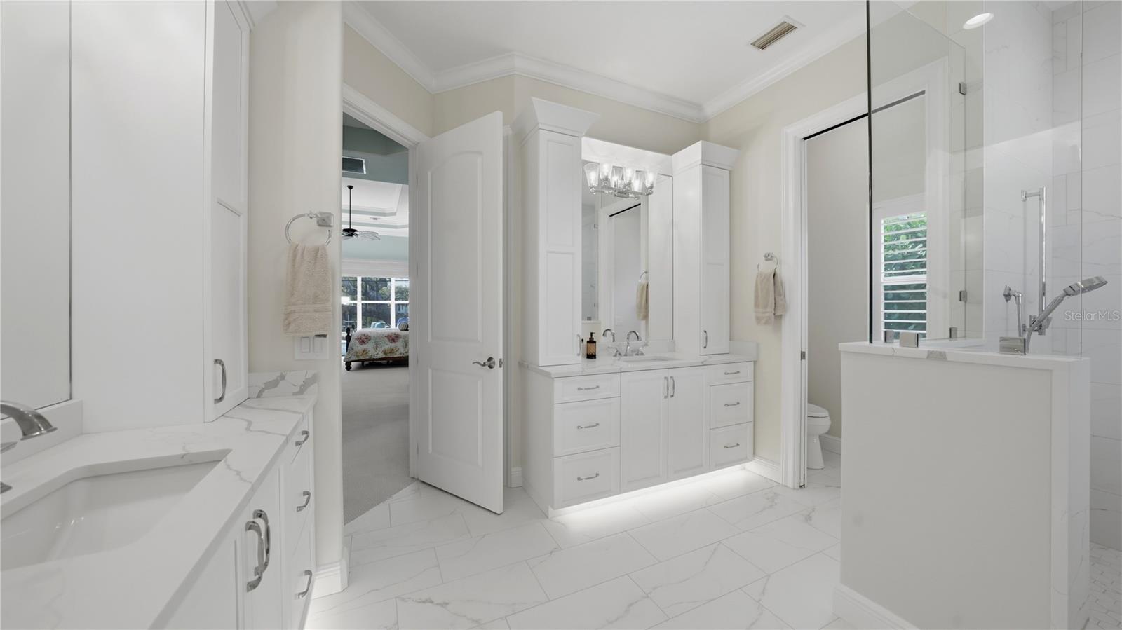 7637 COVE TER