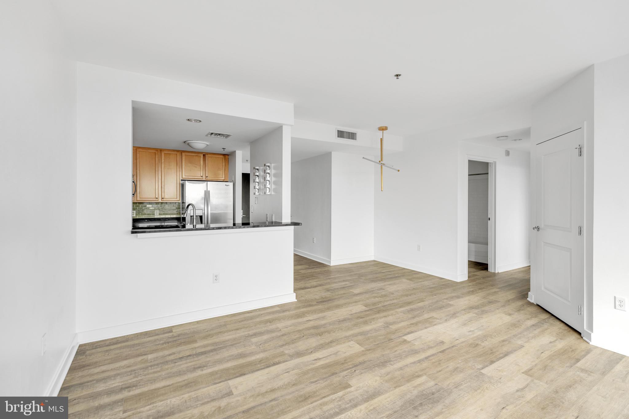 105-UNIT CHRISTINA LANDING DR #1503