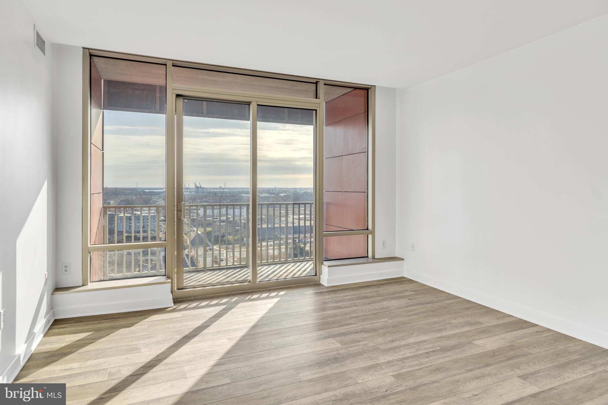 105-UNIT CHRISTINA LANDING DR #1503