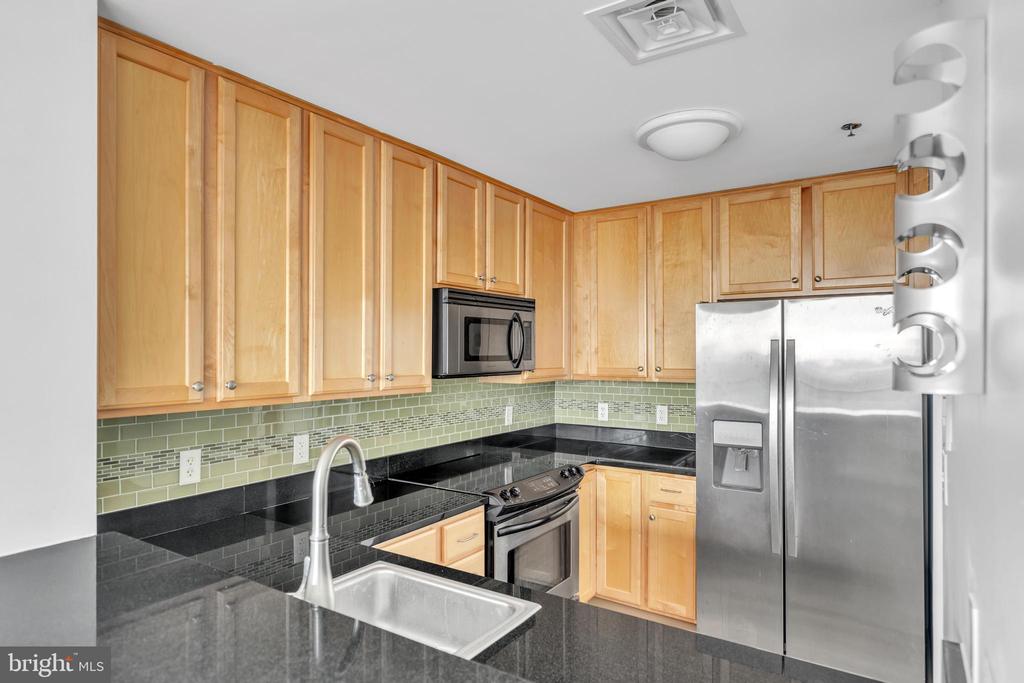 105-UNIT CHRISTINA LANDING DR #1503