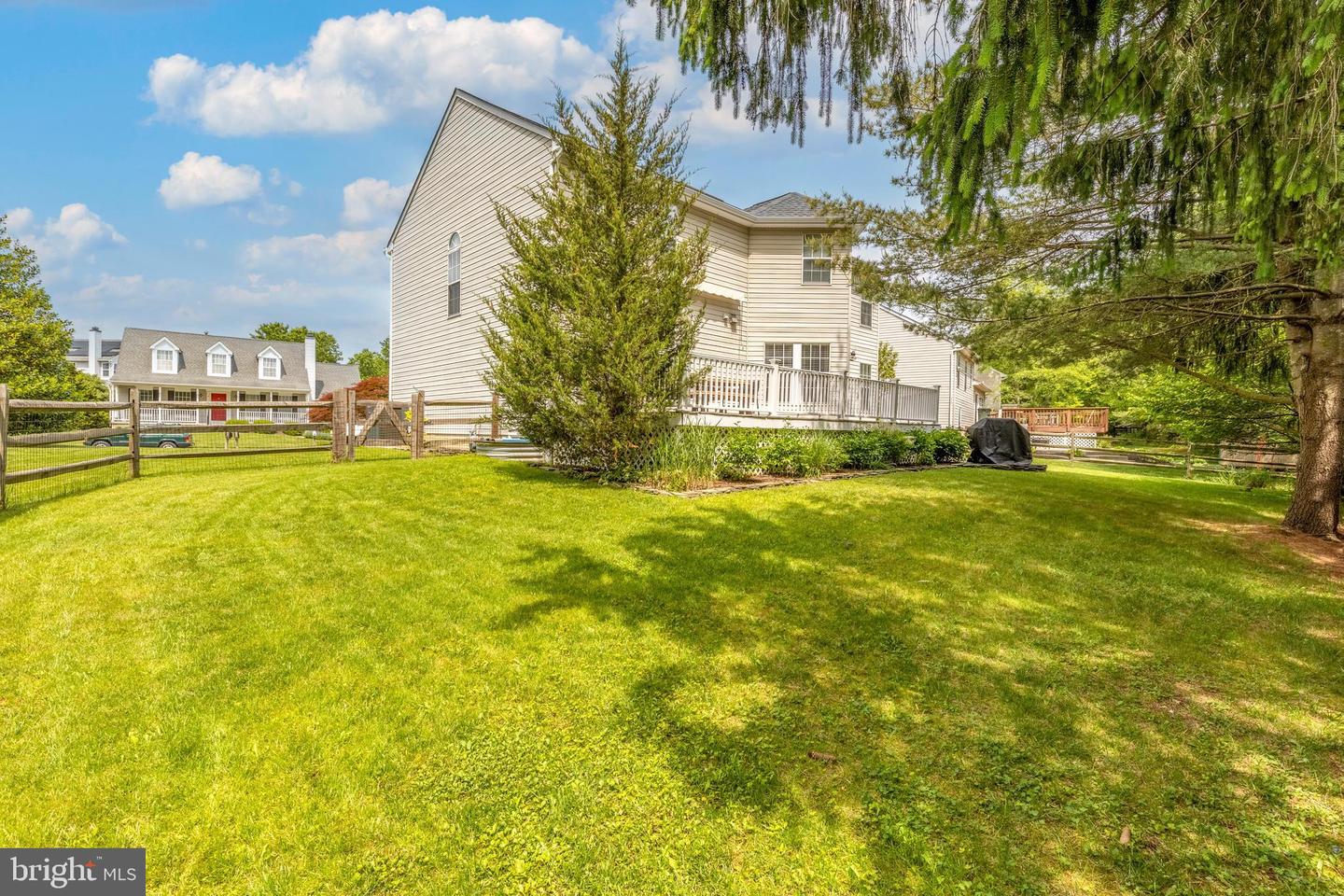 409 Kinross Dr