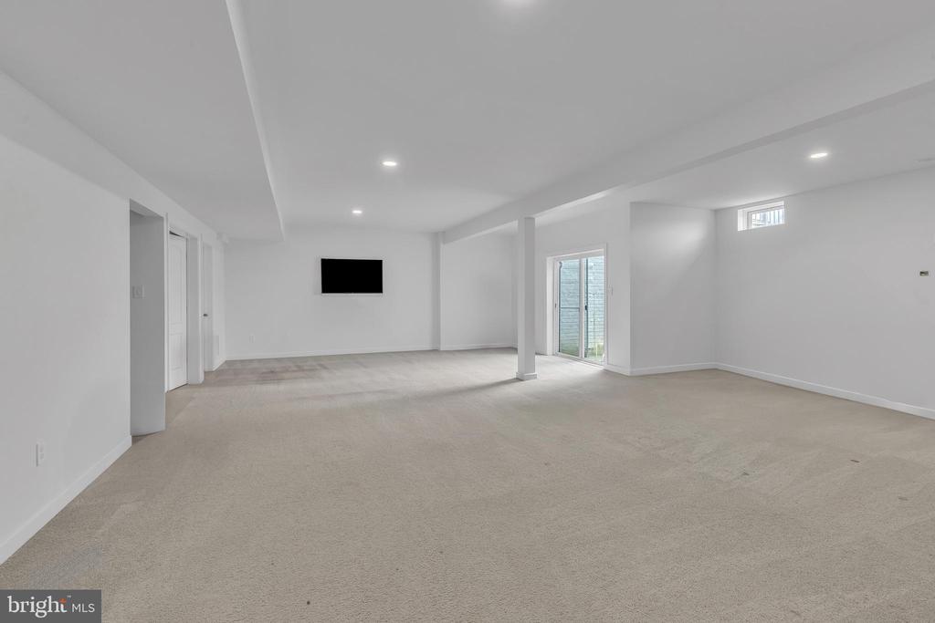 428 Rosenberger Dr