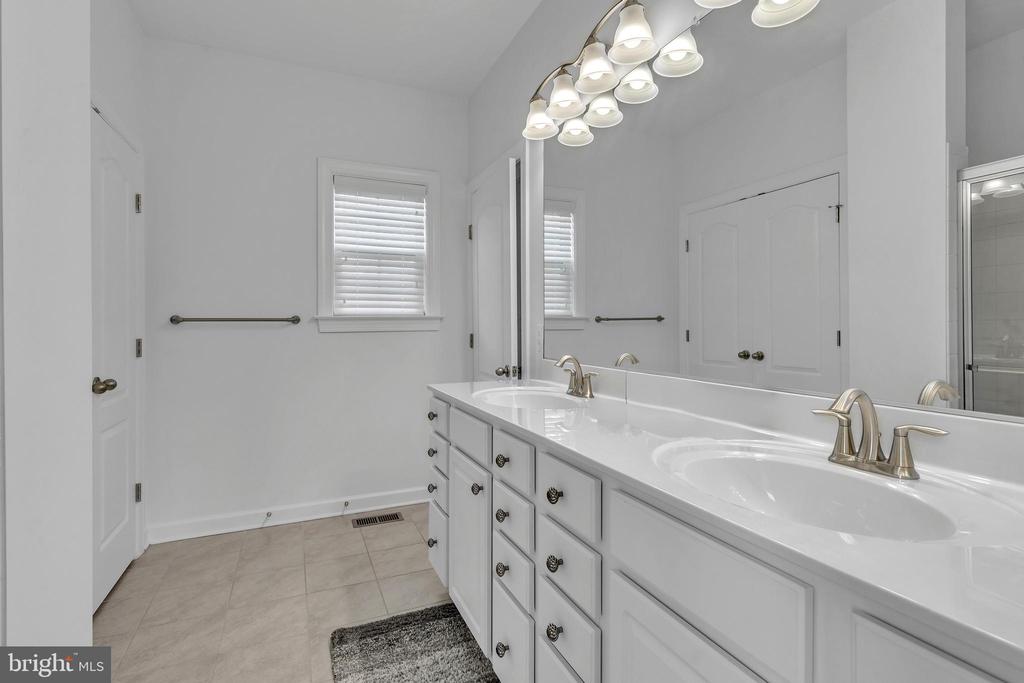 428 Rosenberger Dr
