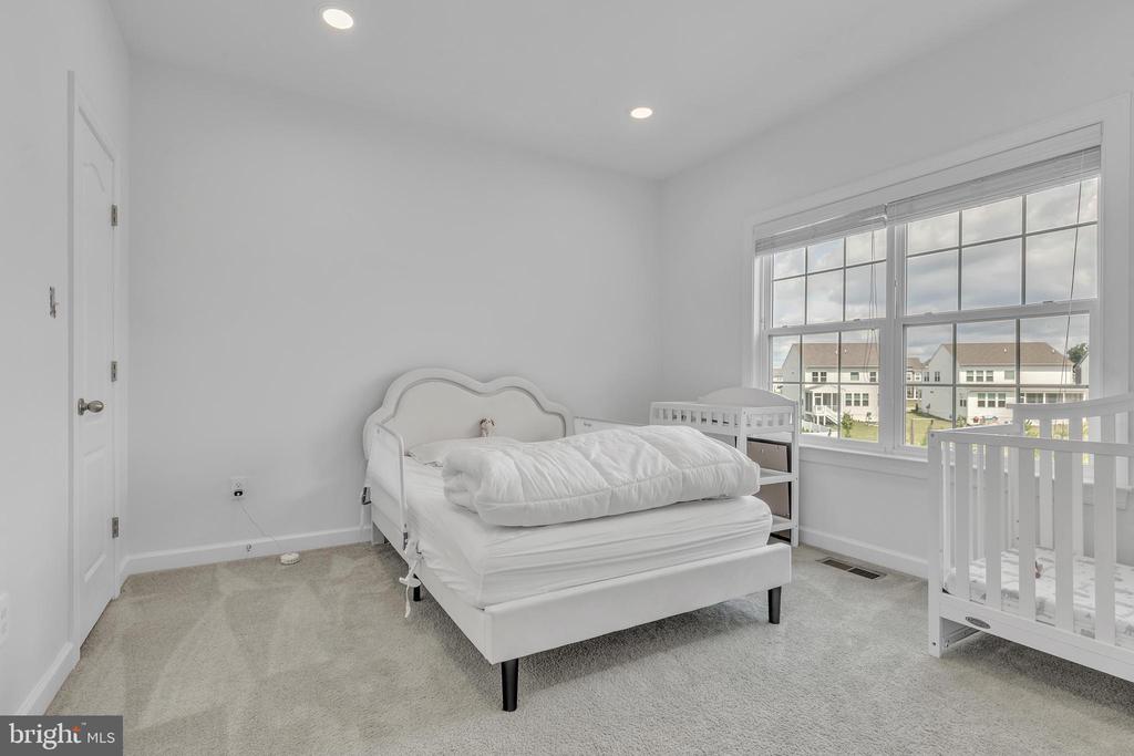 428 Rosenberger Dr