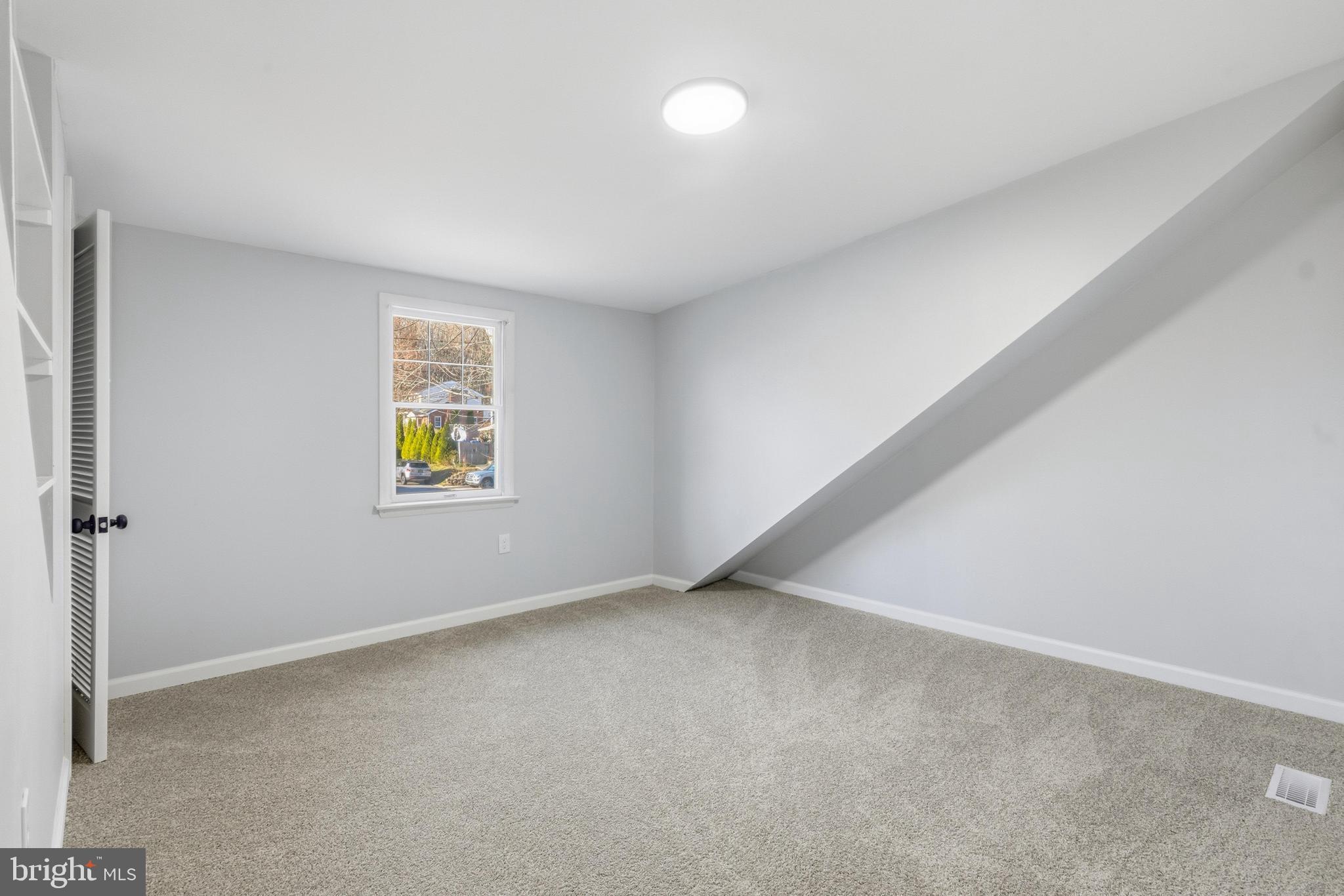 1904 GARFIELD AVENUE