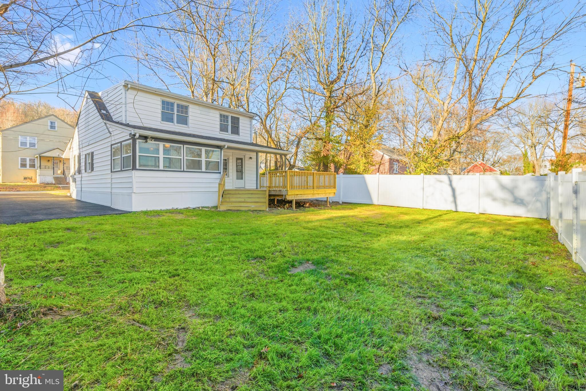 1904 GARFIELD AVENUE