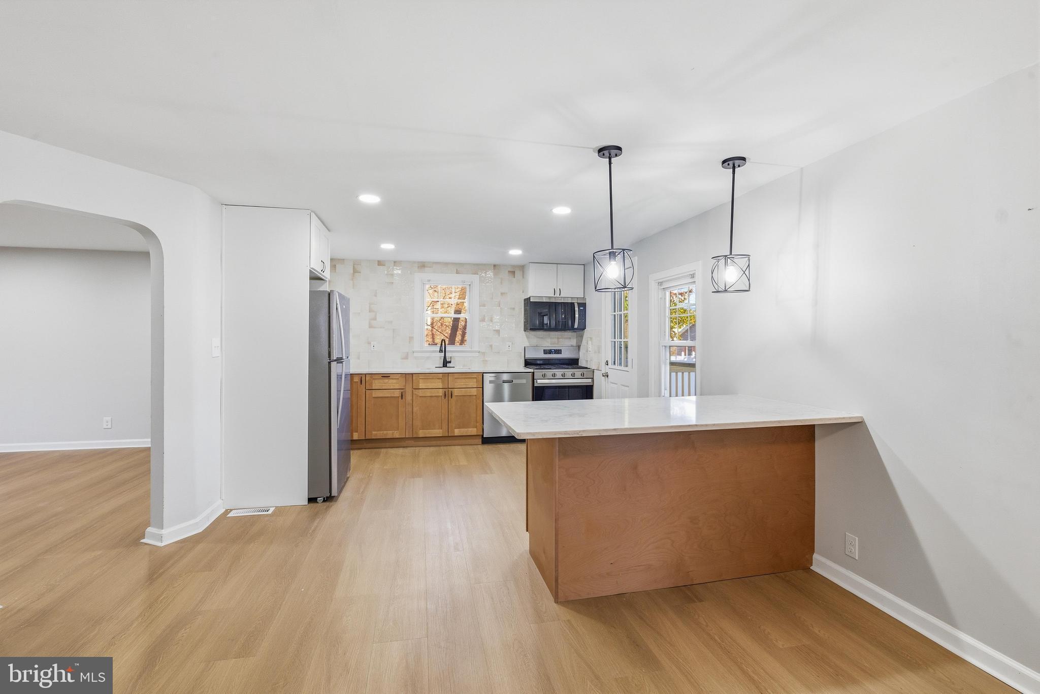 1904 GARFIELD AVENUE