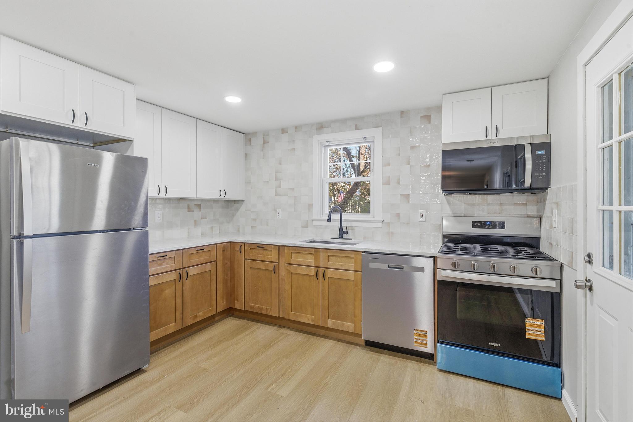 1904 GARFIELD AVENUE