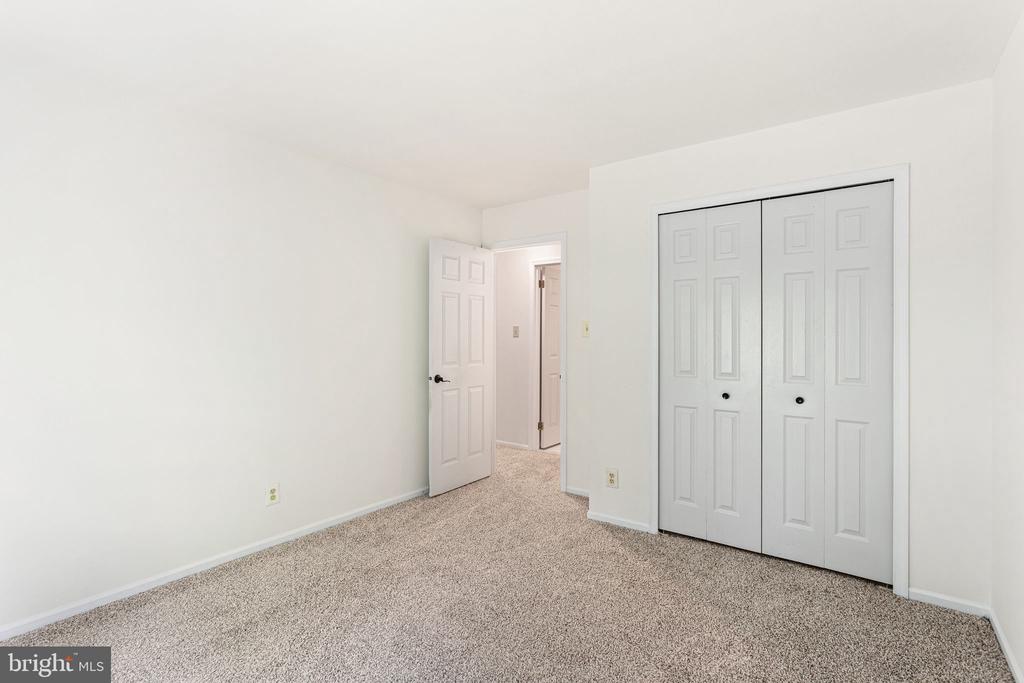302 BERKSHIRE WAY