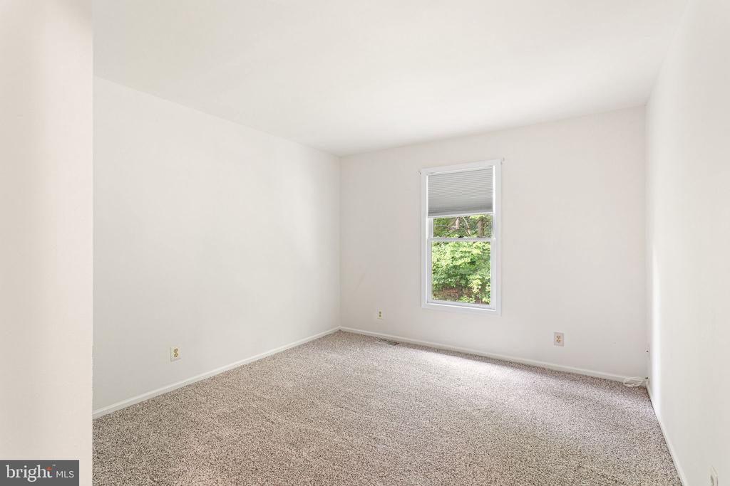 302 BERKSHIRE WAY