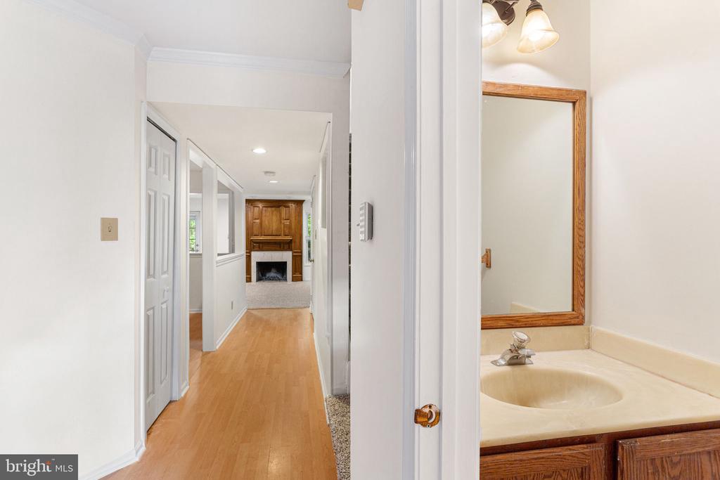 302 BERKSHIRE WAY