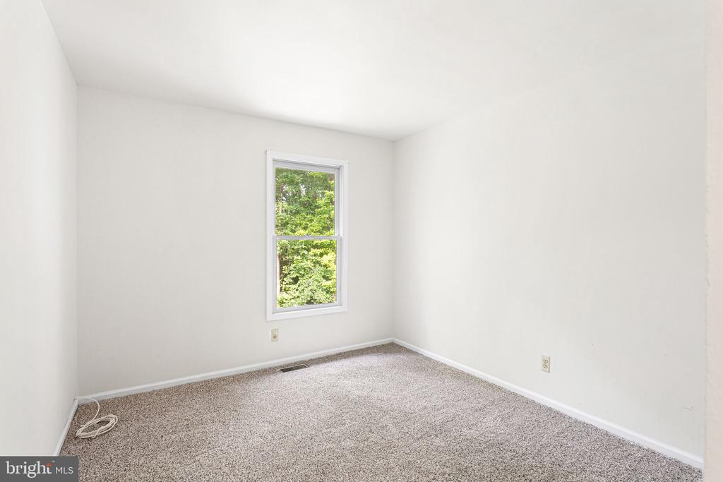 302 BERKSHIRE WAY