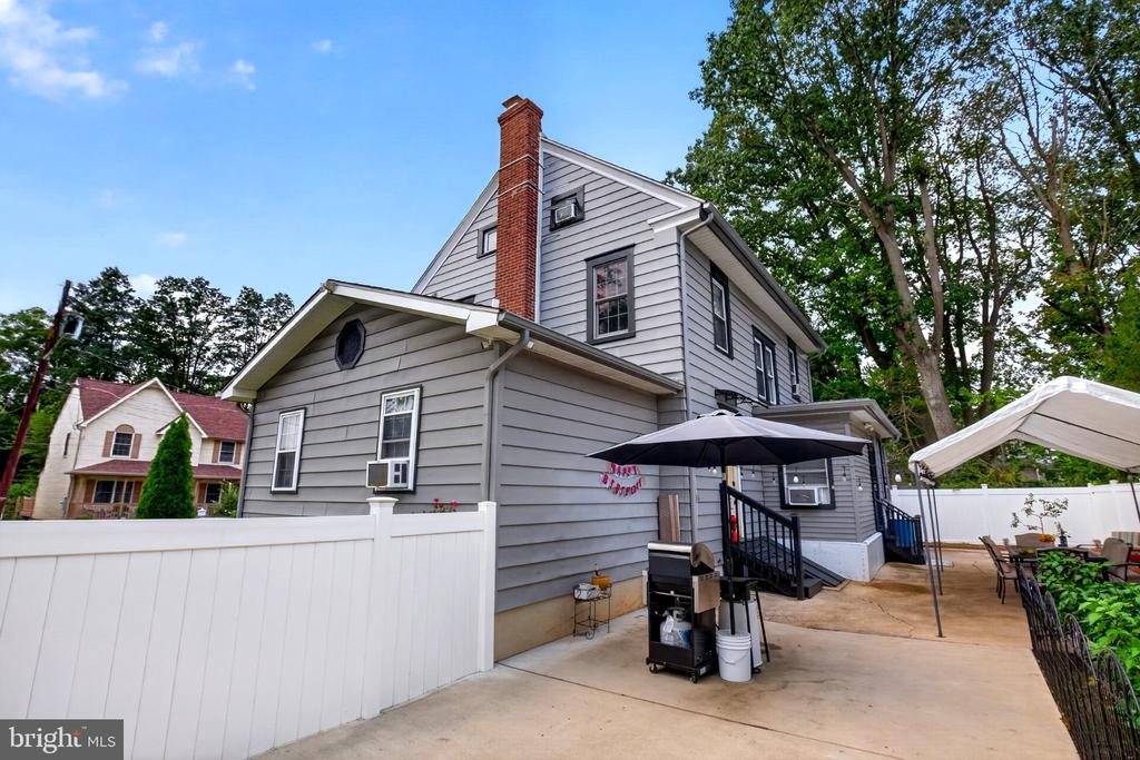 3022 PENN STREET