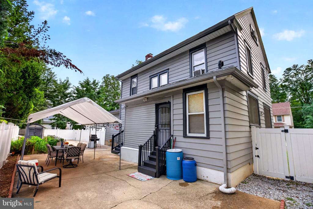 3022 PENN STREET