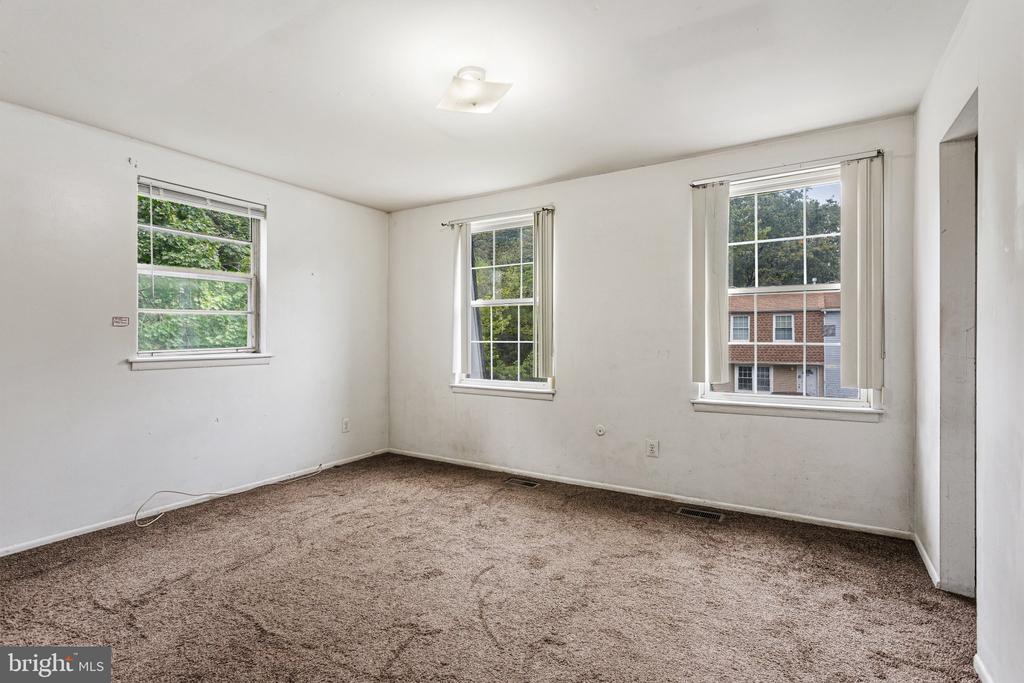 54 BEAU RIVAGE DRIVE