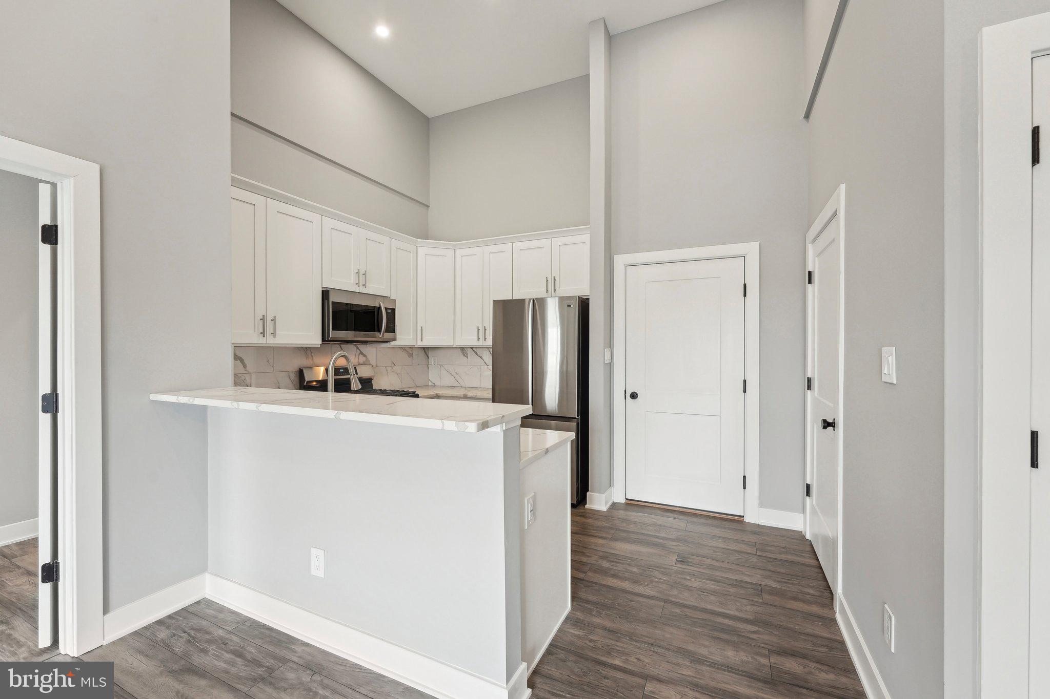 2421 BRISTOL RD #2BED2BATH