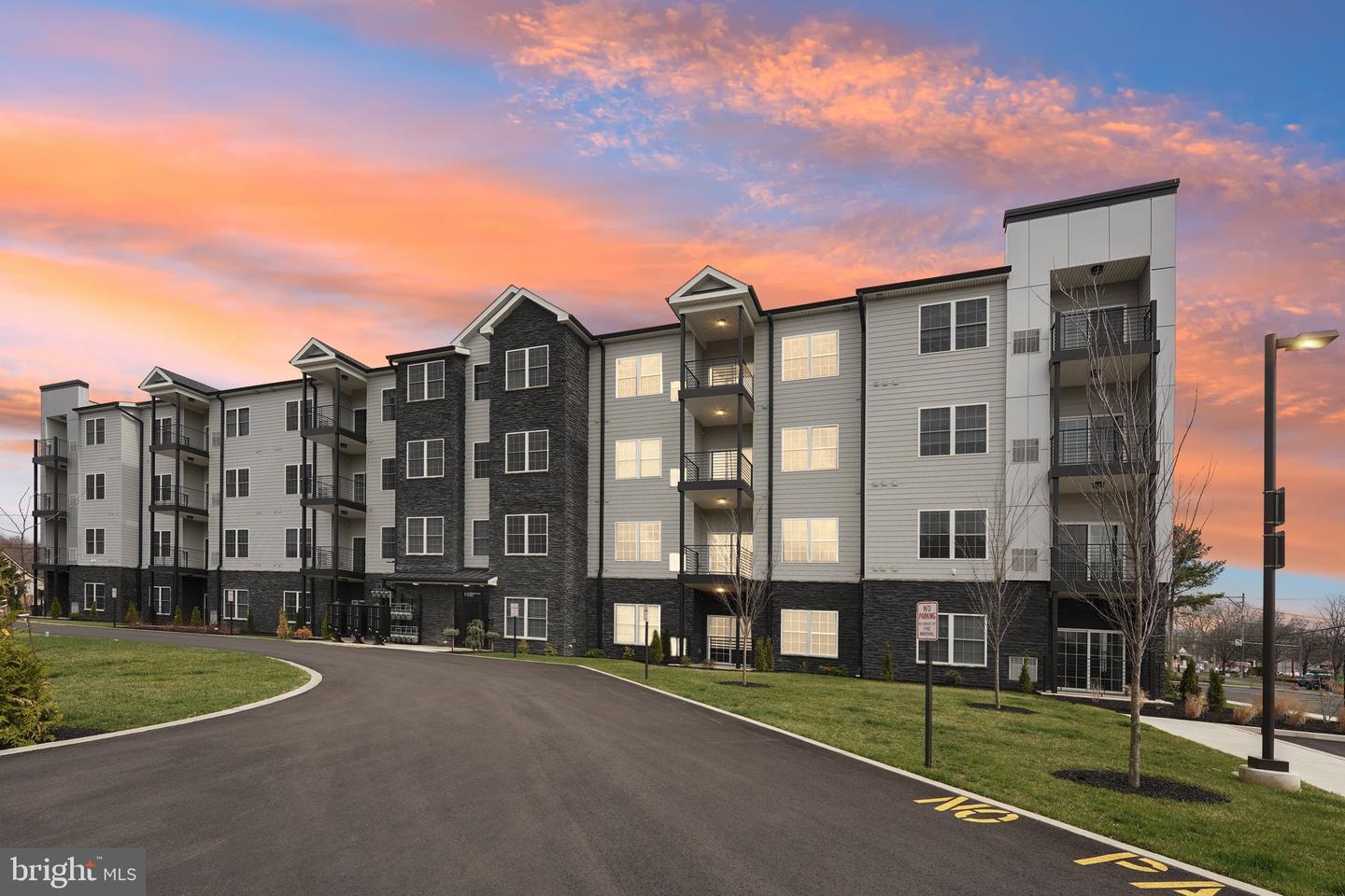 2421 BRISTOL RD #2BR-107