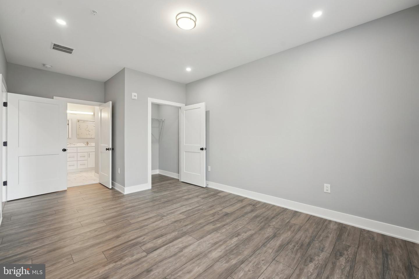2421 BRISTOL RD #2BR-107