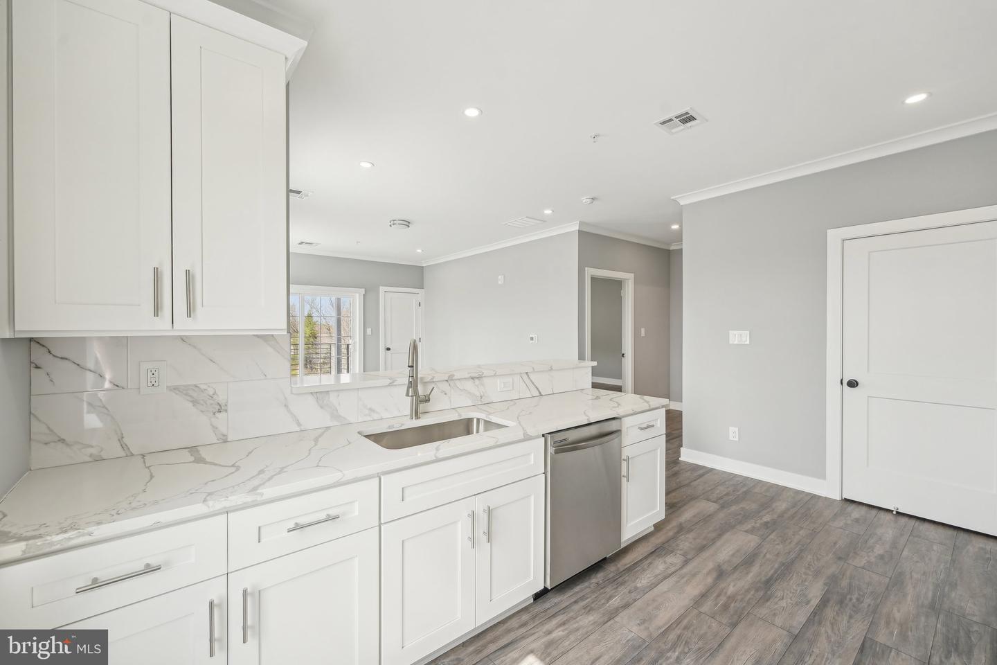 2421 BRISTOL RD #2BR-107