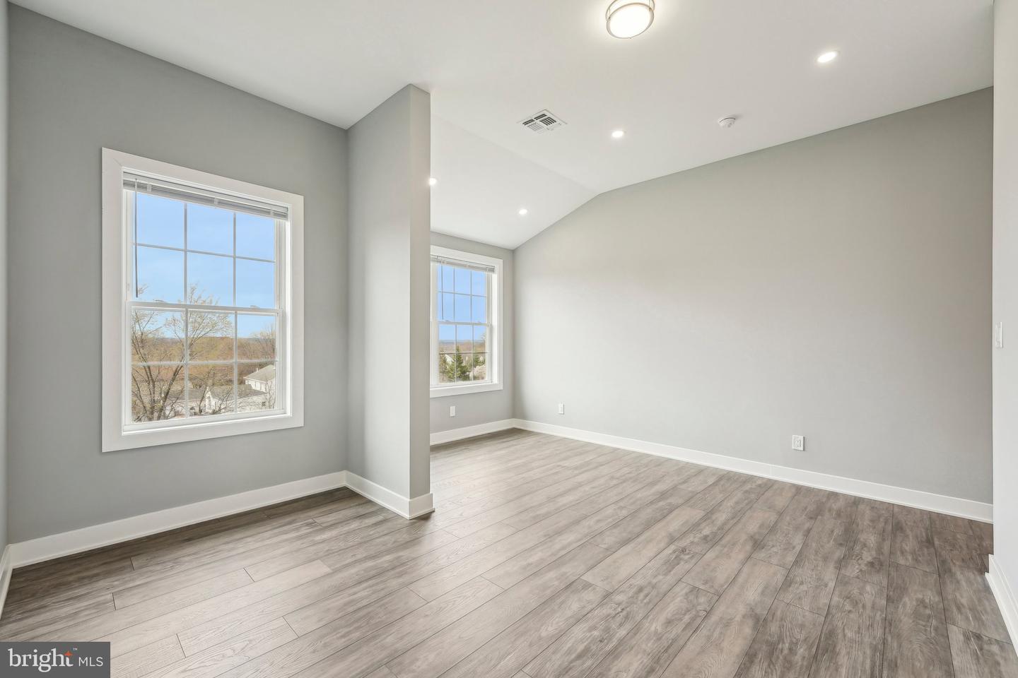 2421 BRISTOL RD #2BR-107