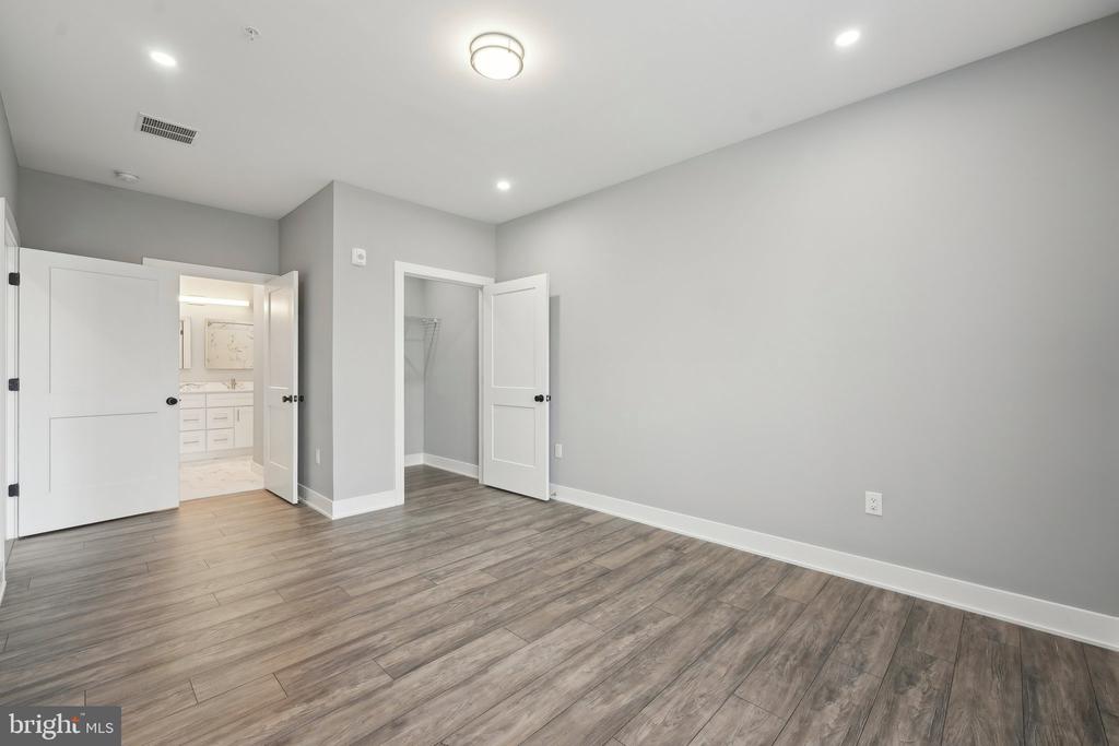 2421 BRISTOL ROAD 2B-100