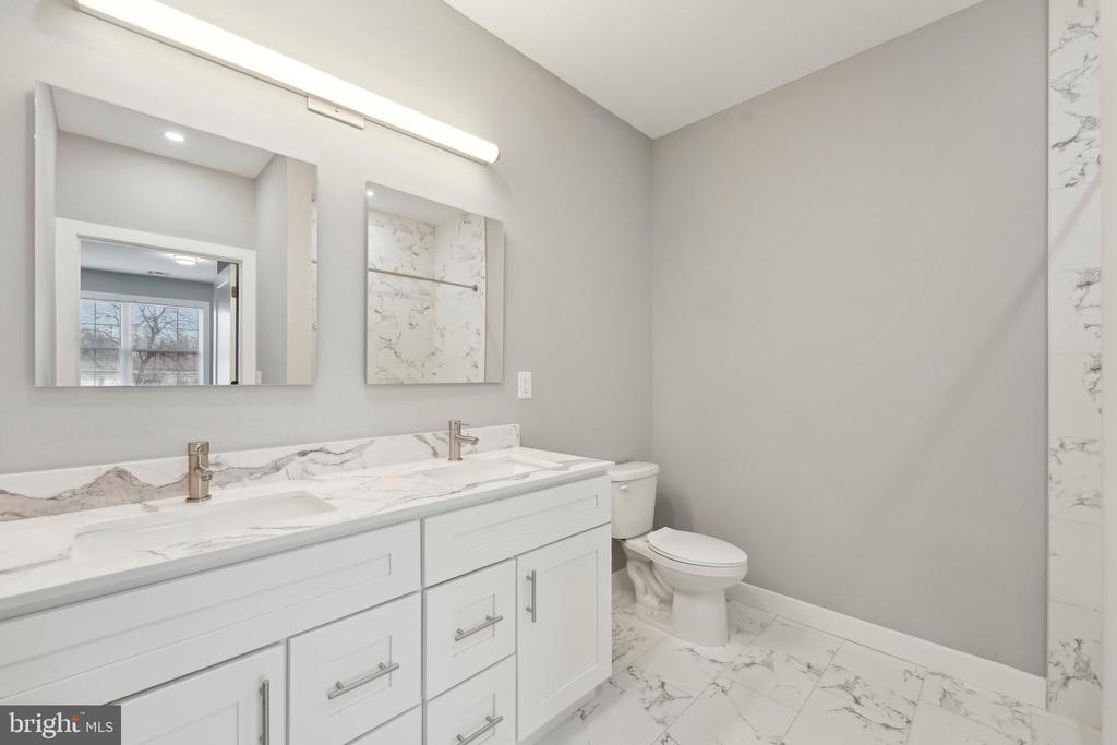 2421 BRISTOL ROAD 2B-100