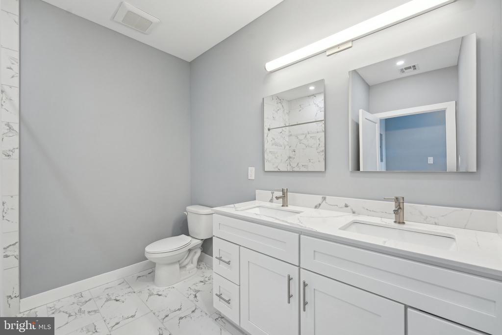 2421 BRISTOL ROAD 2B-100