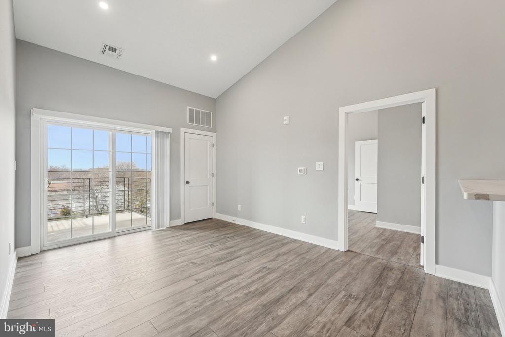 2421 BRISTOL ROAD 2B-100