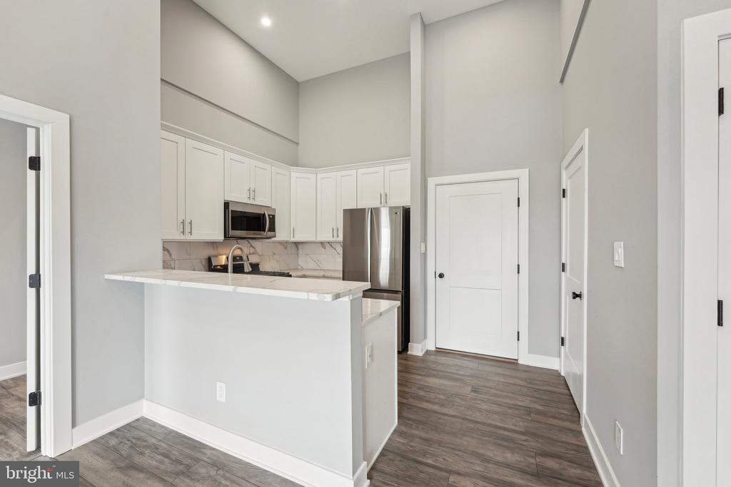 2421 BRISTOL ROAD 2B-100