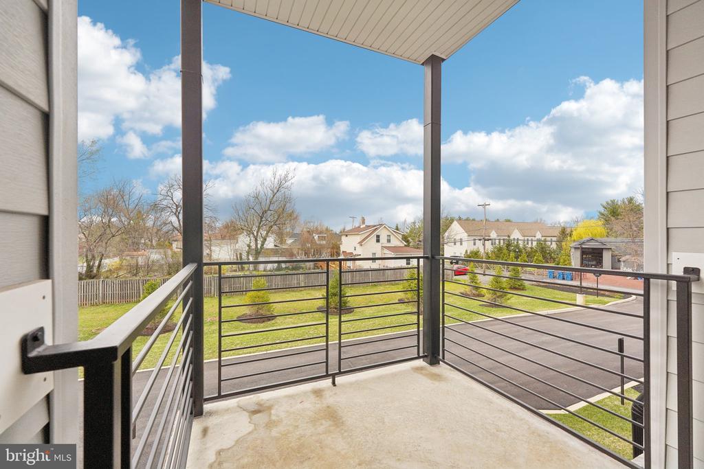 2421 BRISTOL ROAD 2B-100