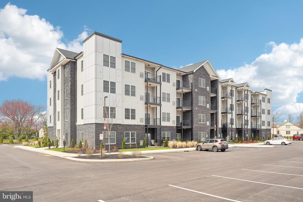 2421 BRISTOL ROAD 2B-100