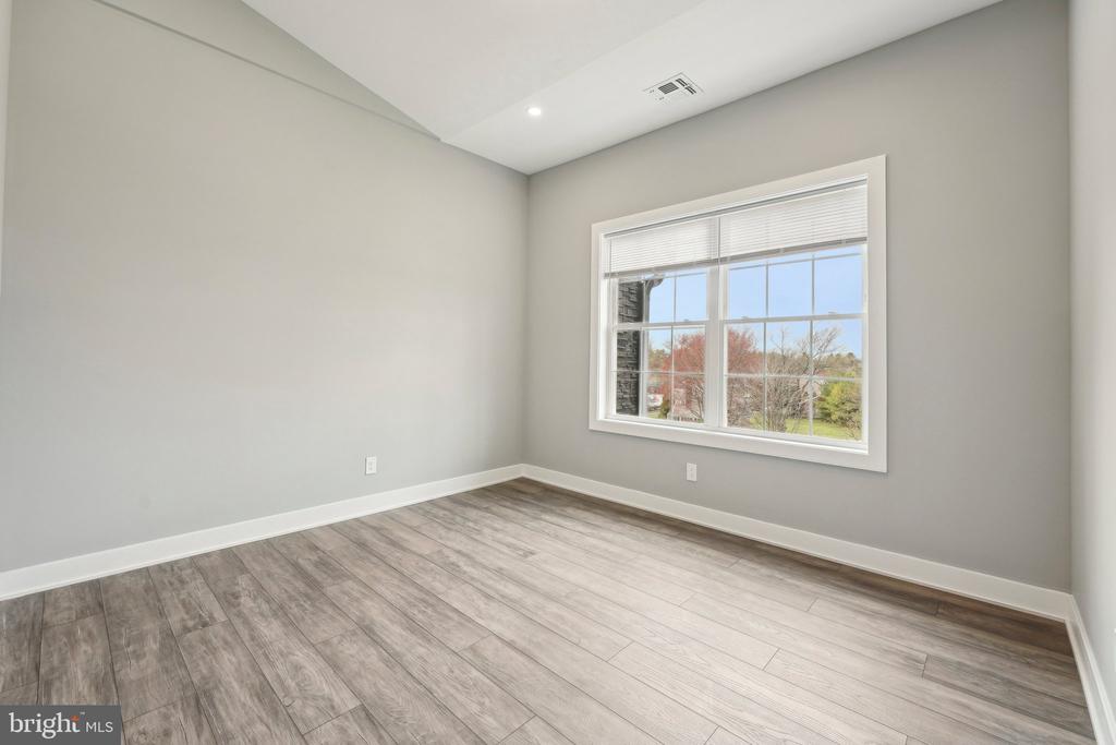 2421 BRISTOL ROAD 2B-100