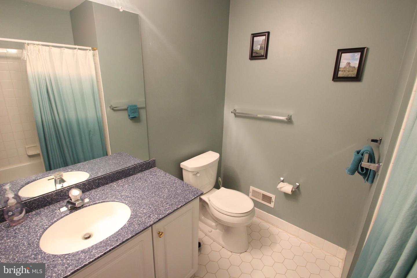 115 Lydia Ln