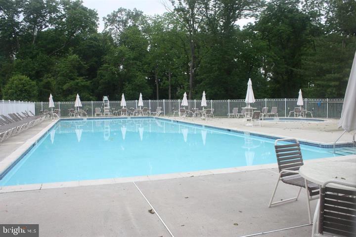 115 Lydia Ln